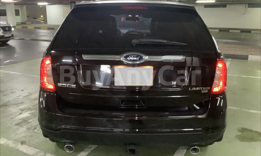 Vehicle photo 2