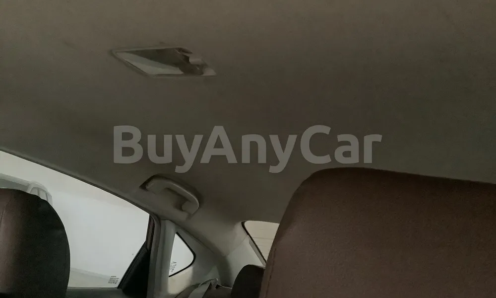 Vehicle photo 10