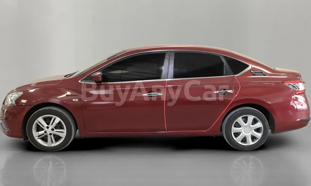 Vehicle photo 4