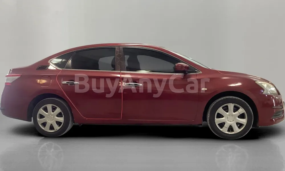 Vehicle photo 3