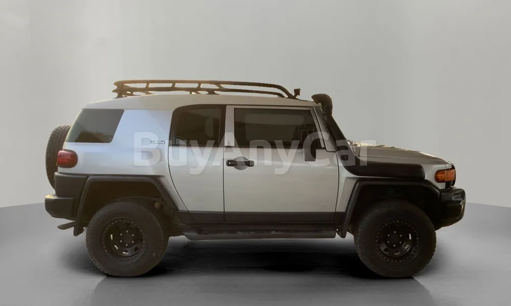 Vehicle photo 3
