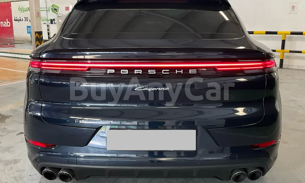 Vehicle photo 2
