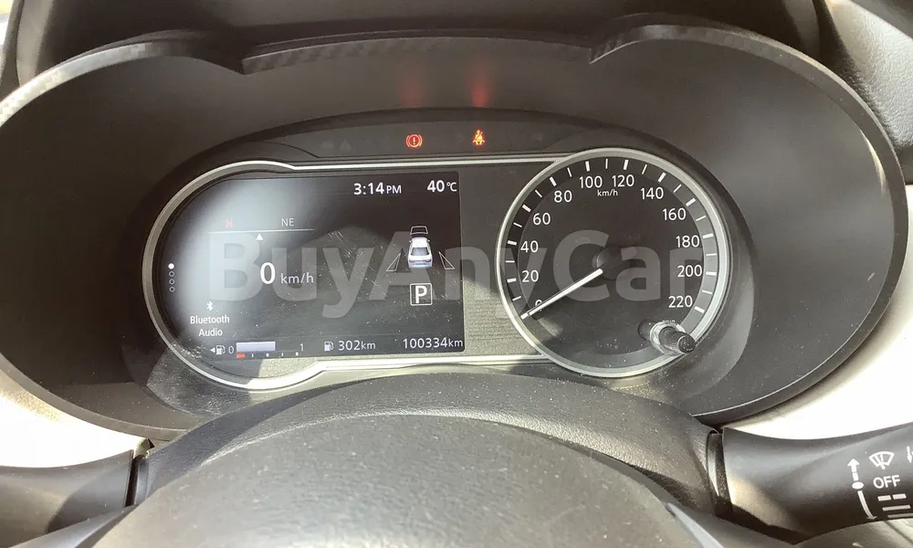 Vehicle photo 8