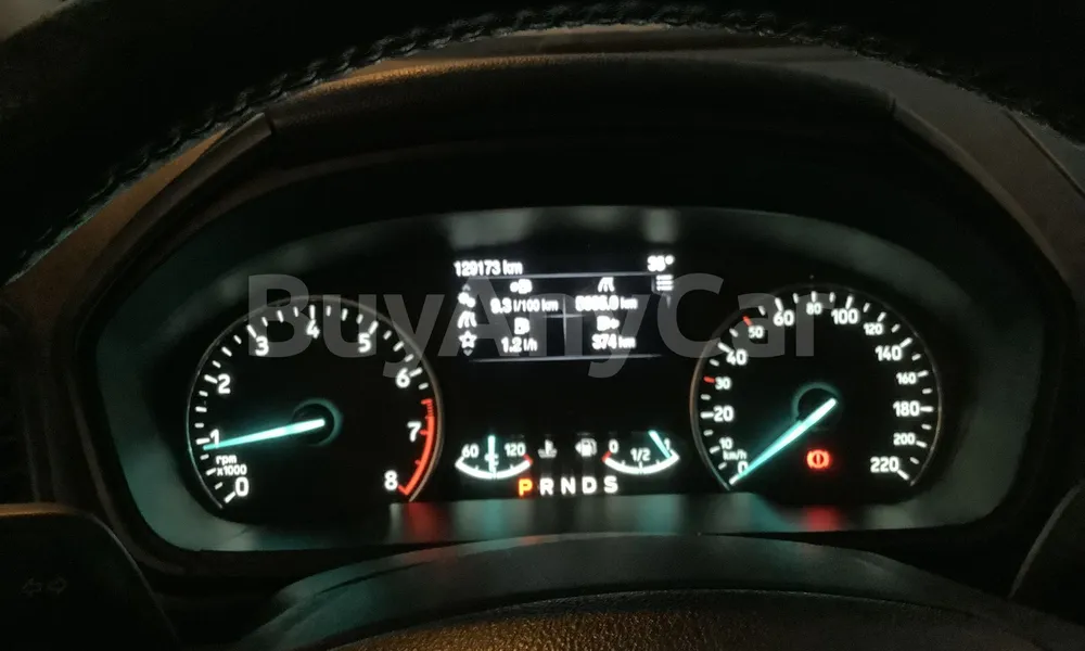 Vehicle photo 7