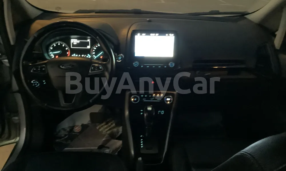 Vehicle photo 8
