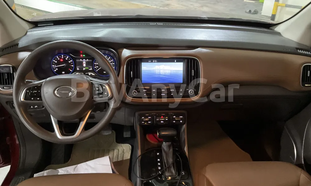 Vehicle photo 8