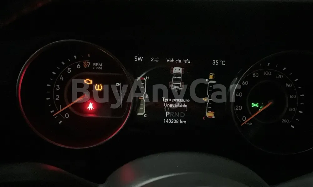 Vehicle photo 6