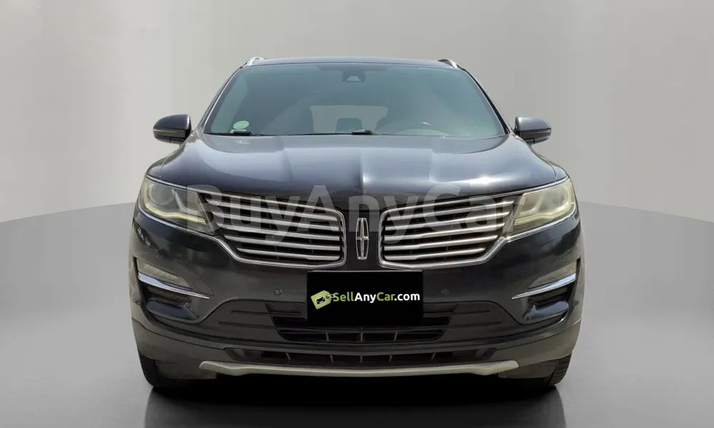 Vehicle photo 1