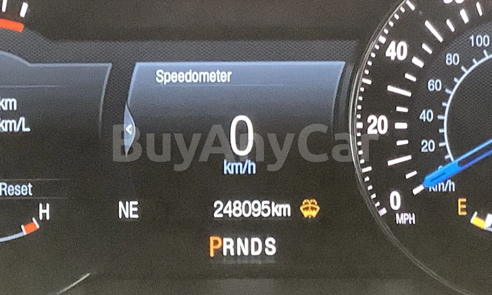 Vehicle photo 6