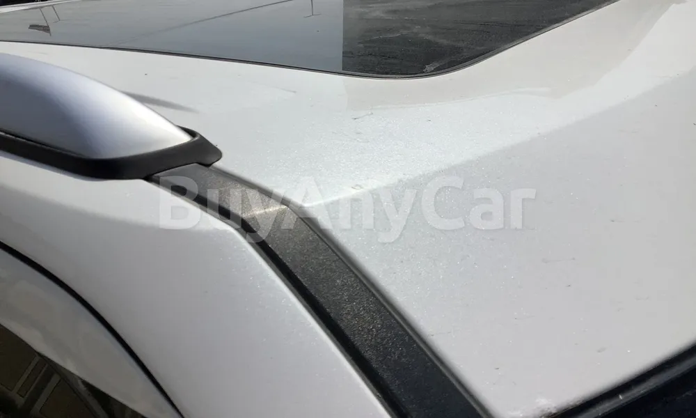 Vehicle photo 5