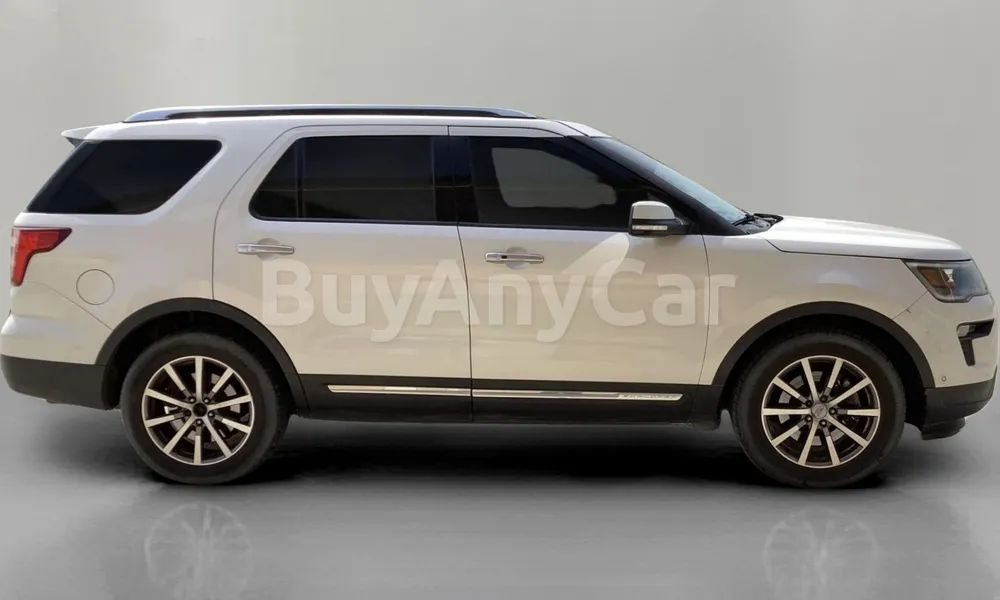 Vehicle photo 3