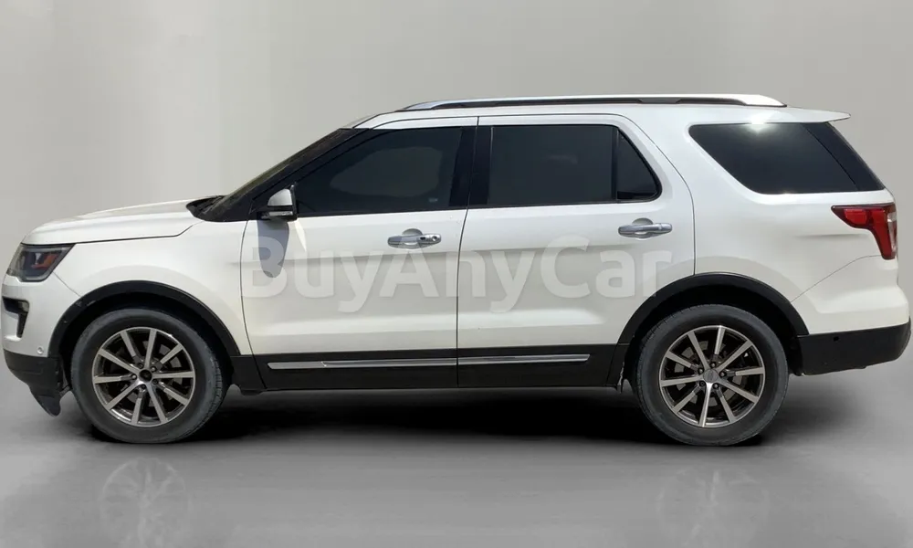 Vehicle photo 4