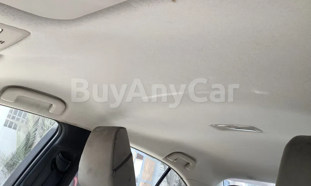 Vehicle photo 10