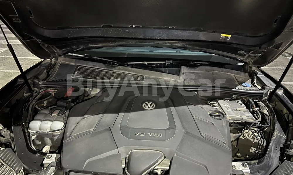 Vehicle photo 7