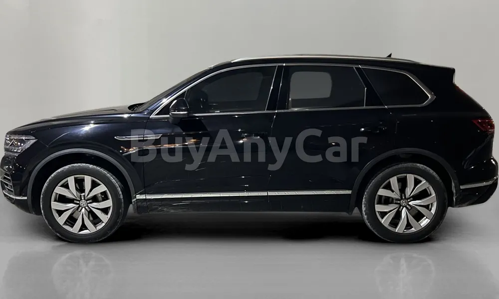 Vehicle photo 4