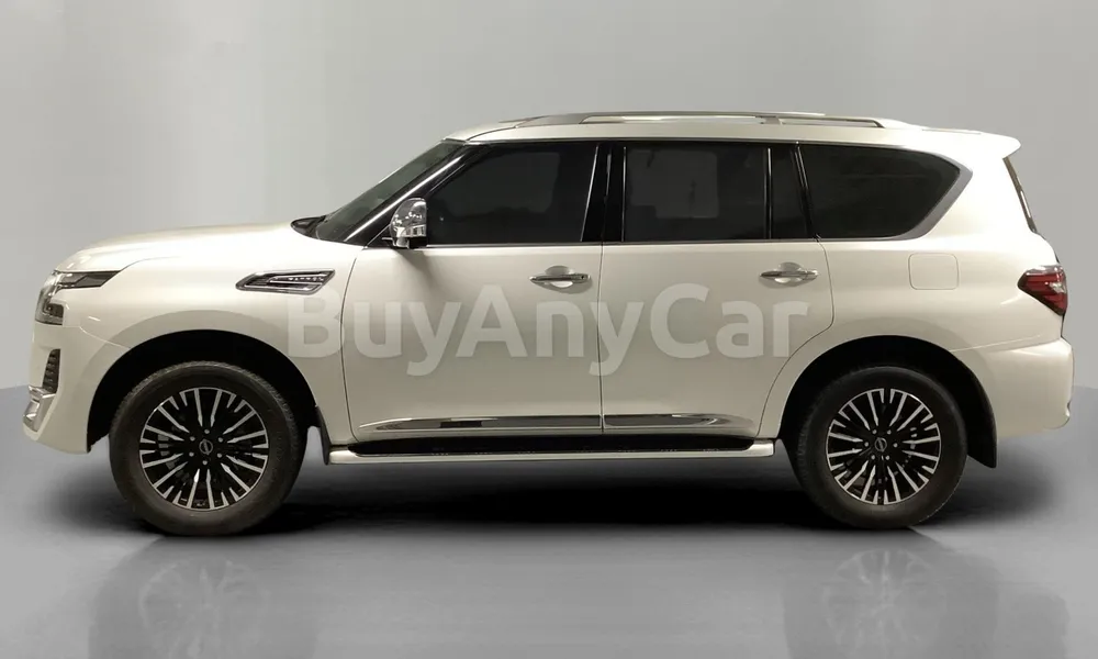 Vehicle photo 4