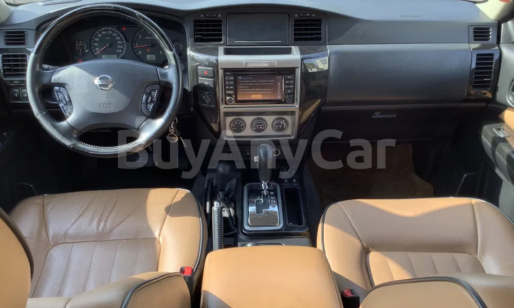 Vehicle photo 7