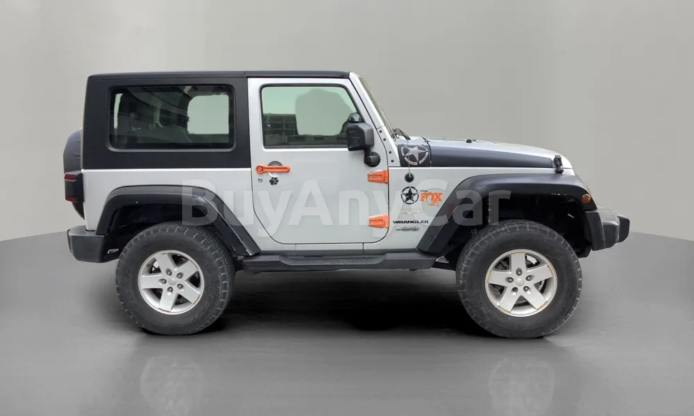Vehicle photo 3