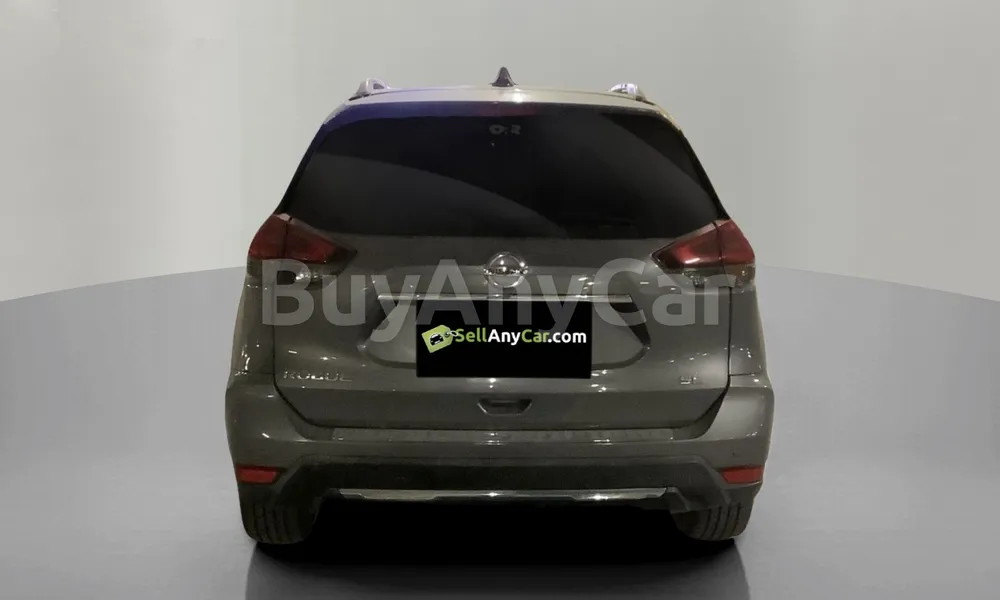 Vehicle photo 2