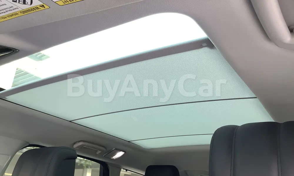 Vehicle photo 9