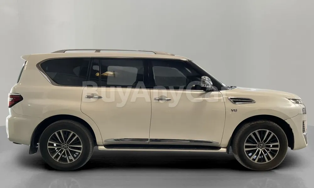 Vehicle photo 3