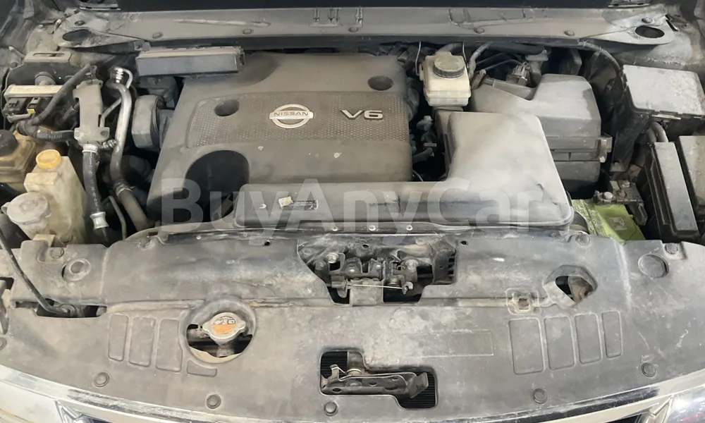 Vehicle photo 6