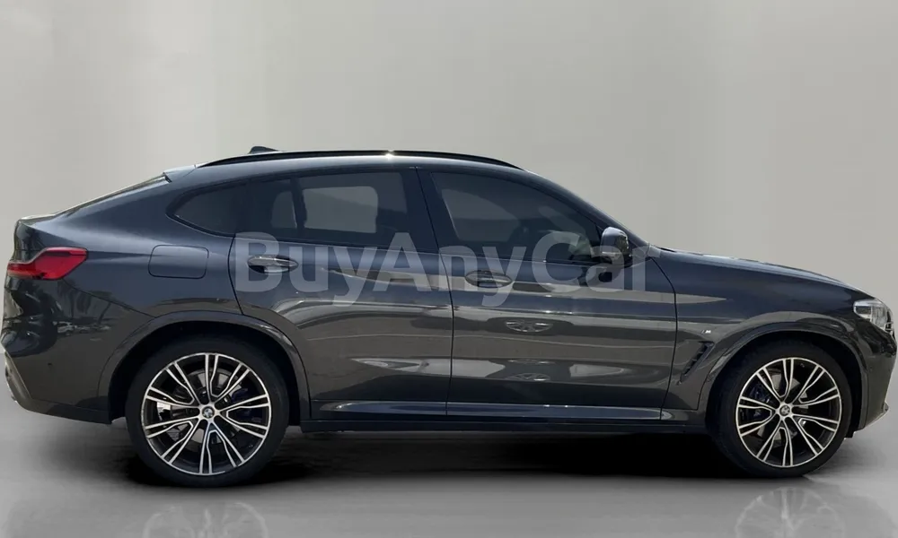 Vehicle photo 3