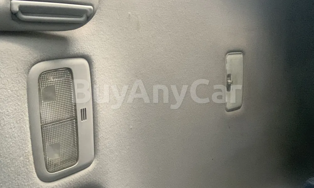 Vehicle photo 9