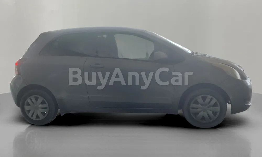 Vehicle photo 3