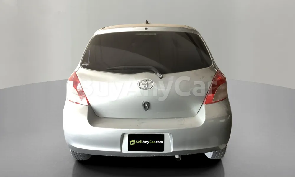 Vehicle photo 2