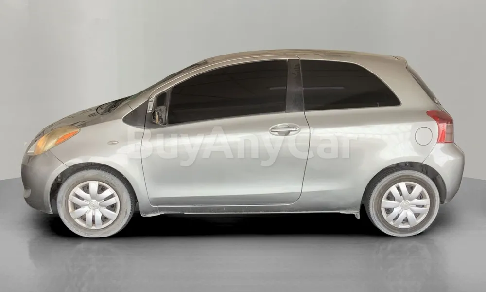 Vehicle photo 4
