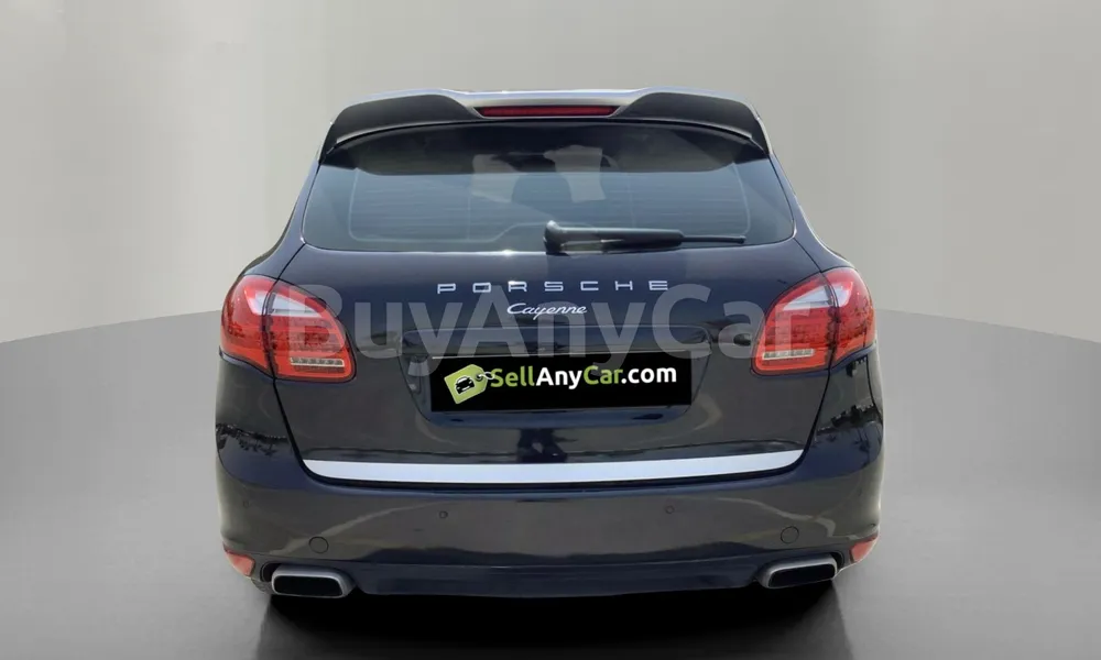 Vehicle photo 2
