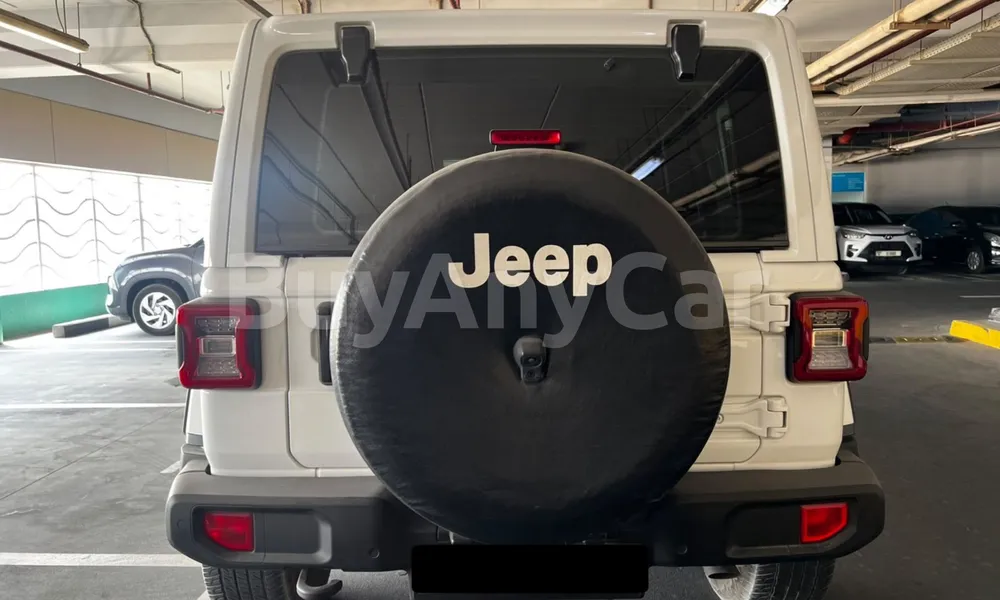 Vehicle photo 2