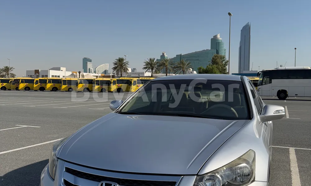 Vehicle photo 10