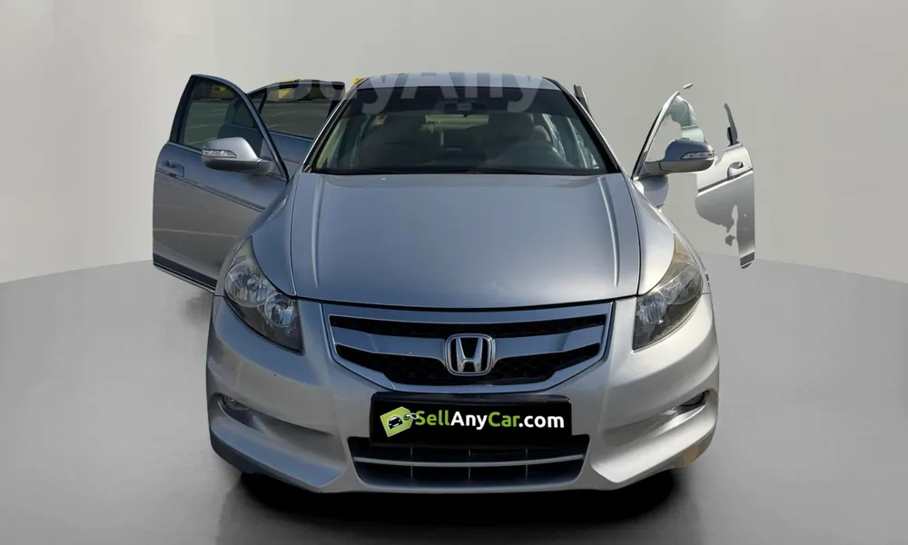 Vehicle photo 1