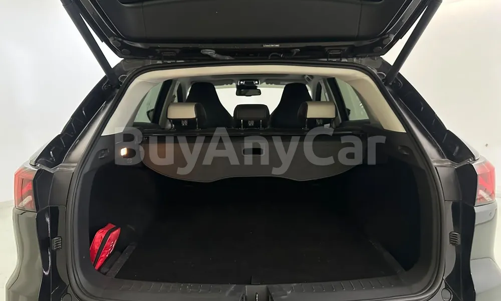 Vehicle photo 14