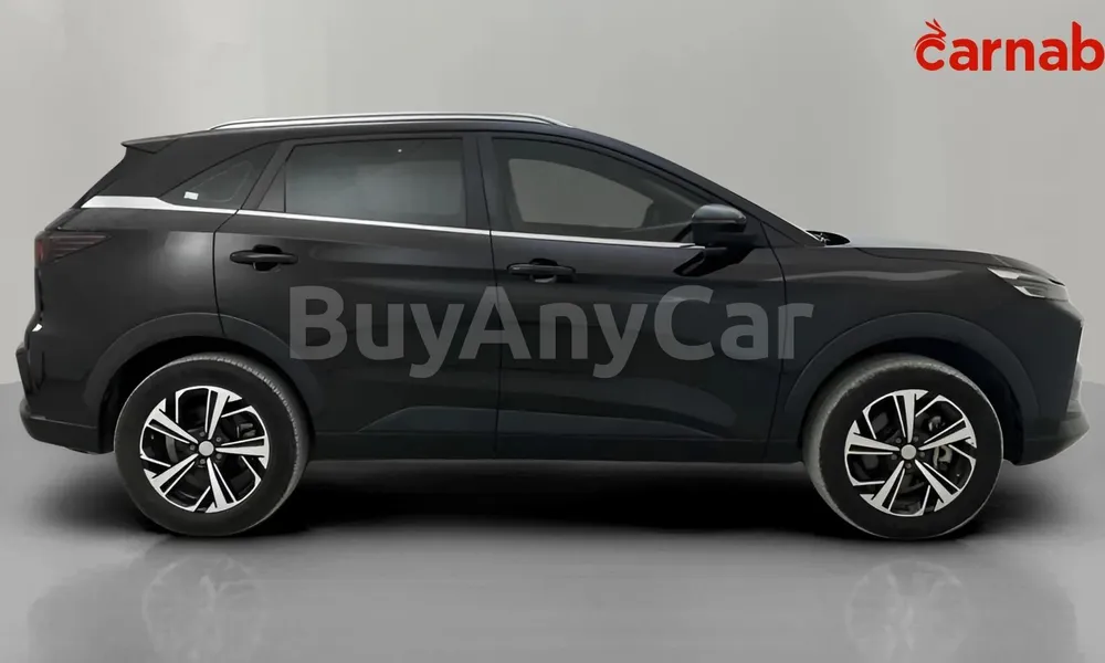 Vehicle photo 3