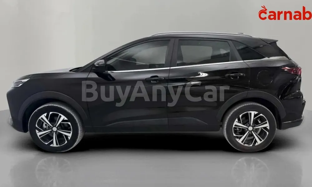 Vehicle photo 5