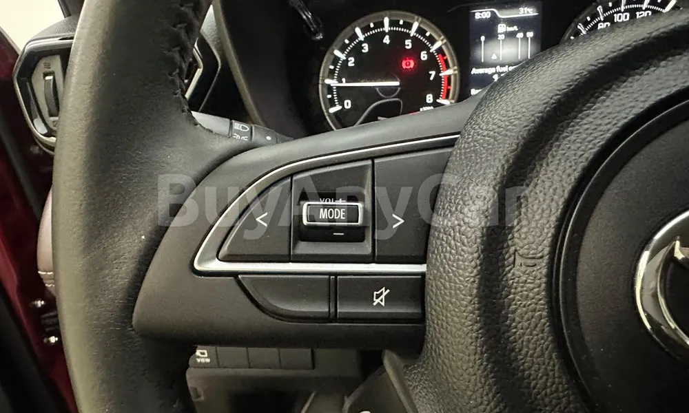 Vehicle photo 11