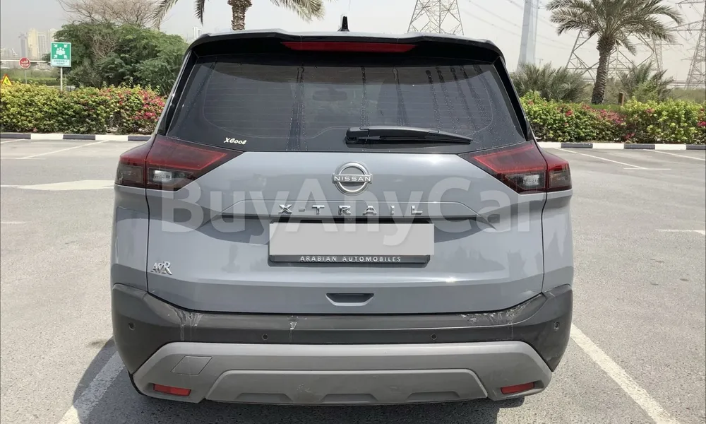 Vehicle photo 2