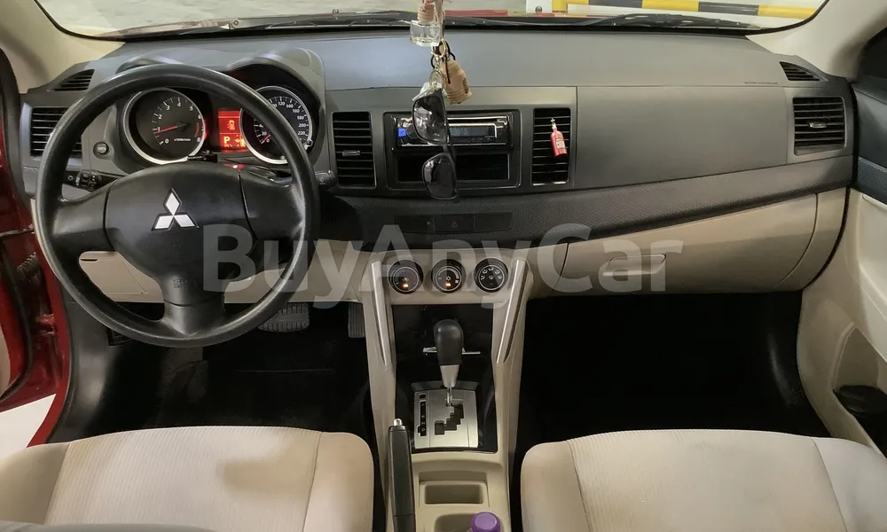 Vehicle photo 8