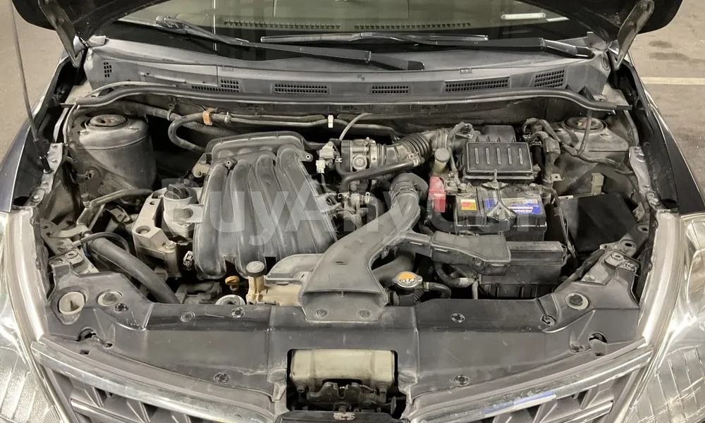 Vehicle photo 6