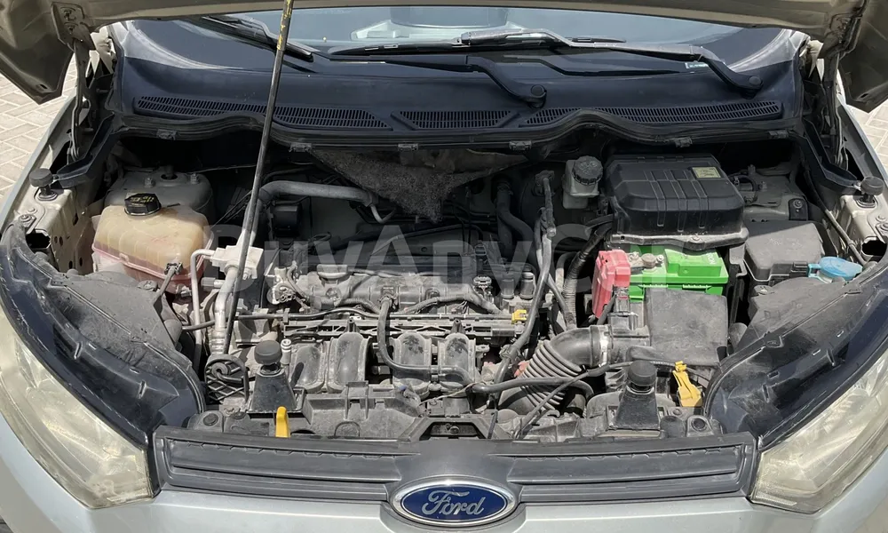 Vehicle photo 8