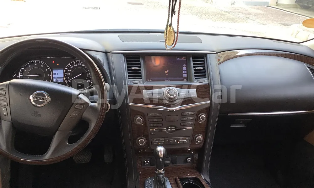 Vehicle photo 7