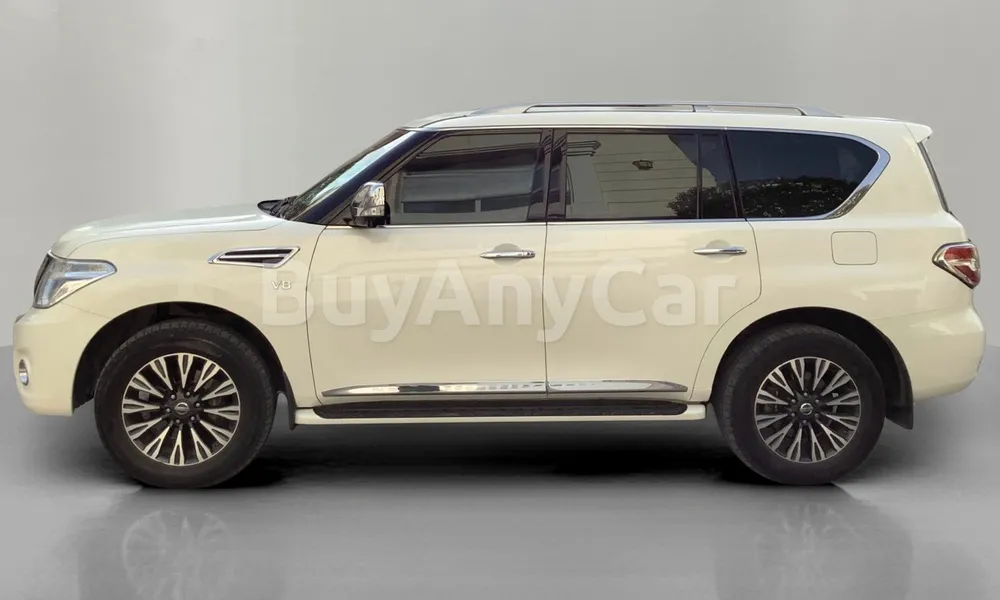 Vehicle photo 3