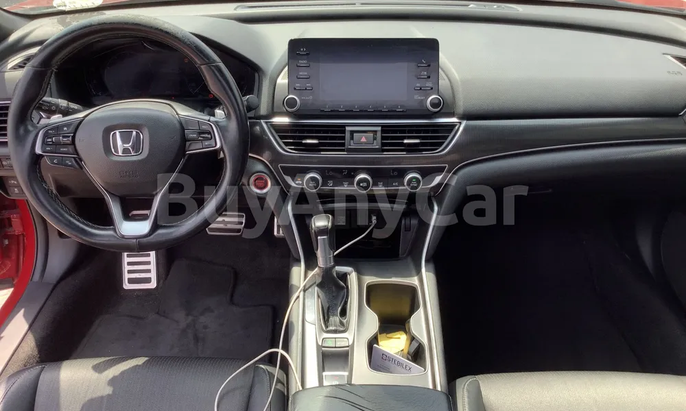 Vehicle photo 8