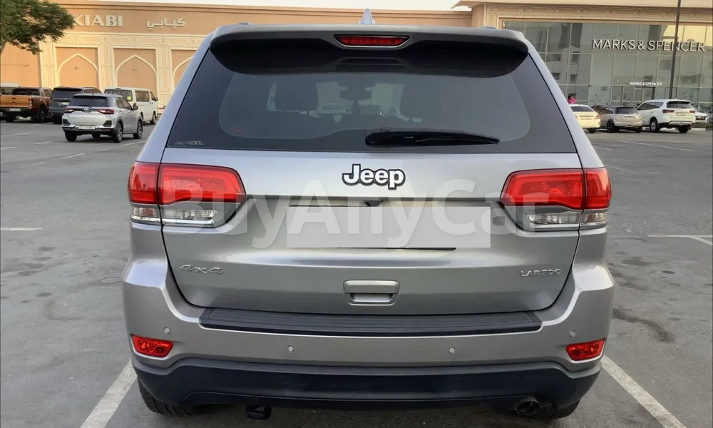 Vehicle photo 2