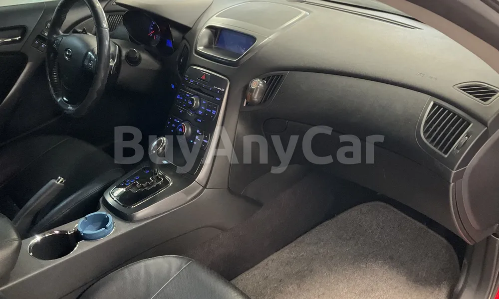 Vehicle photo 8