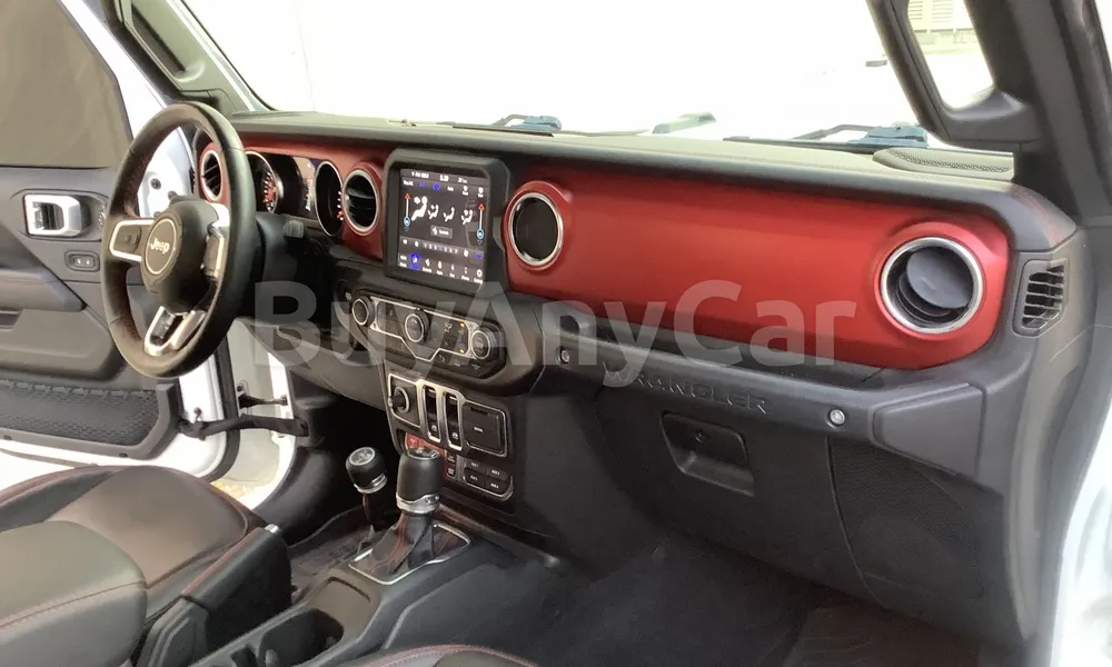 Vehicle photo 8