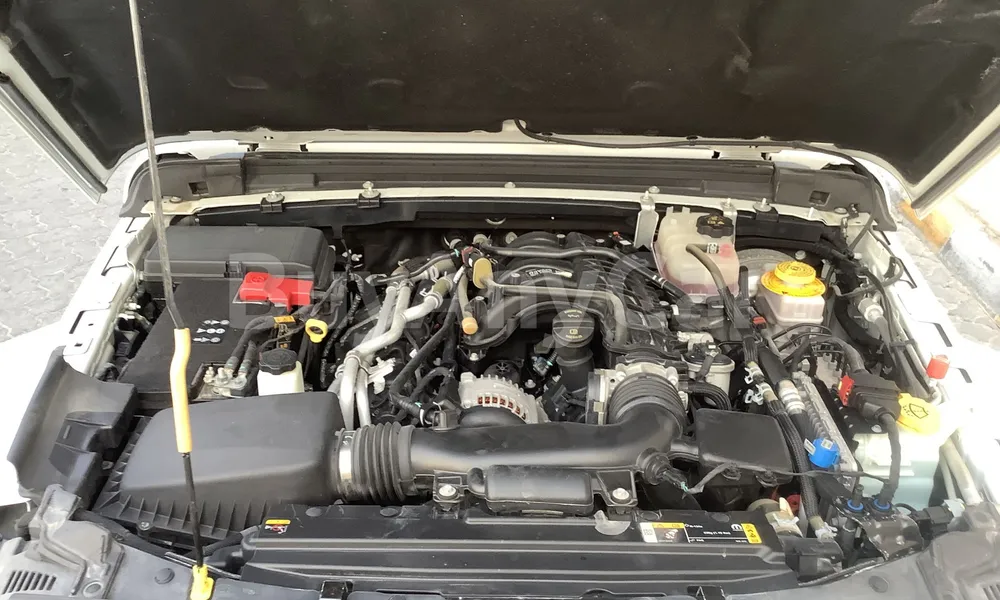 Vehicle photo 6